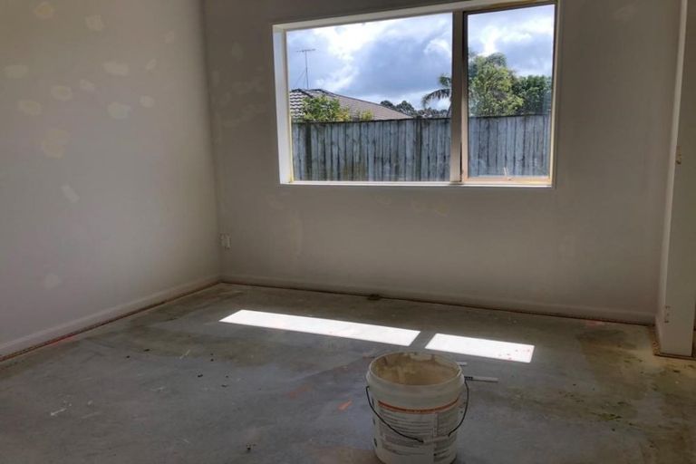 Photo of property in 3 Shrule Place, East Tamaki, Auckland, 2013