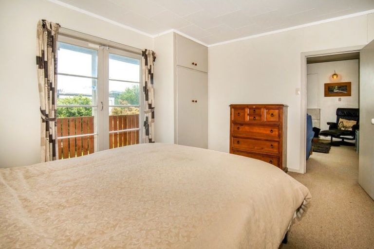 Photo of property in 3 Greenfield Street, Hector, 7822