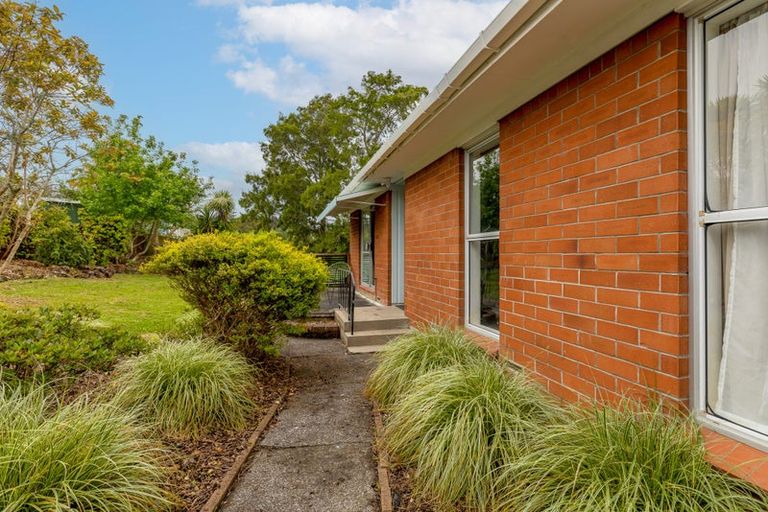 Photo of property in 2/14 Claridge Street, Glen Eden, Auckland, 0602