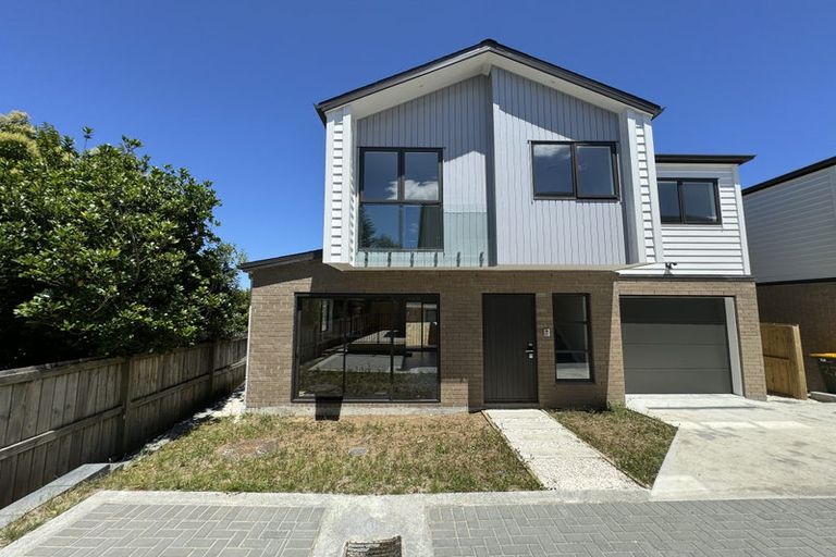 Photo of property in 22d Toru Street, Te Atatu Peninsula, Auckland, 0610