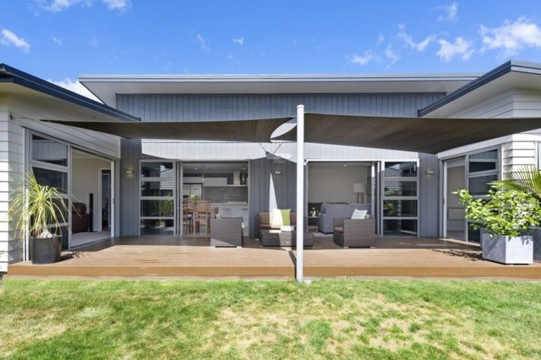 Photo of property in 63 Benmore Crescent, Pyes Pa, Tauranga, 3112