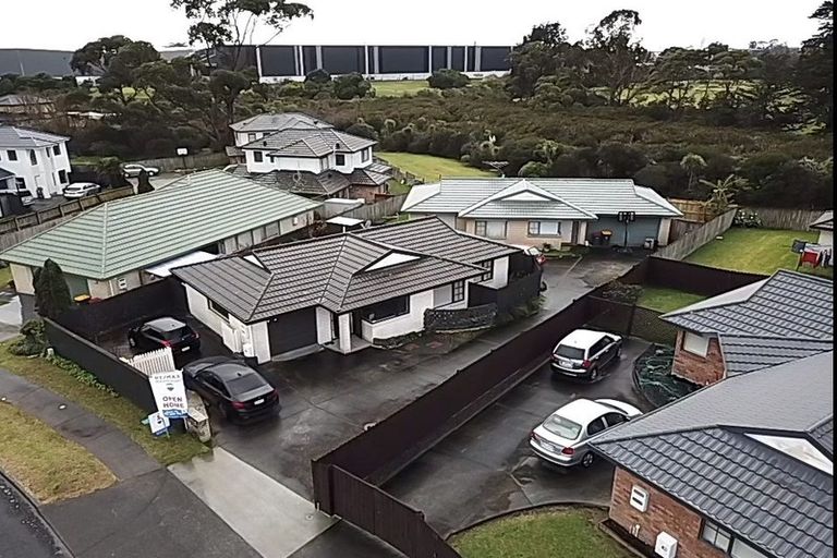 Photo of property in 52a Abiru Crescent, Favona, Auckland, 2024