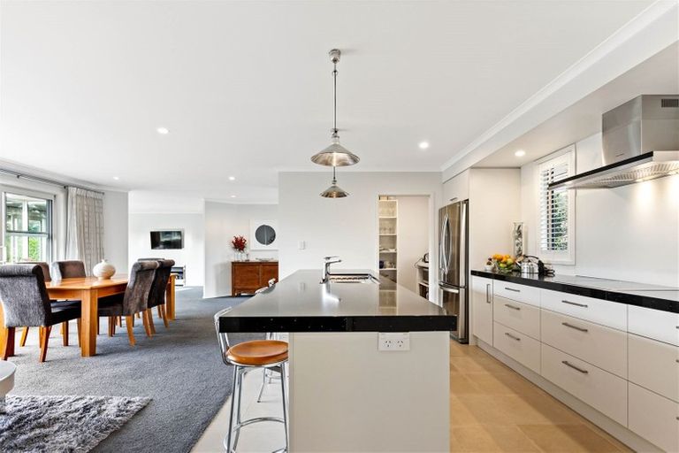 Photo of property in 58 Muriwai Road, Waimauku, 0812