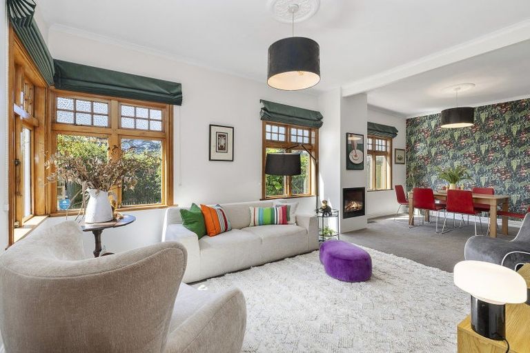 Photo of property in 57 Garden Road, Northland, Wellington, 6012