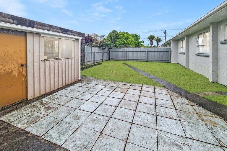 Photo of property in 111 Cutfield Road, Westown, New Plymouth, 4310