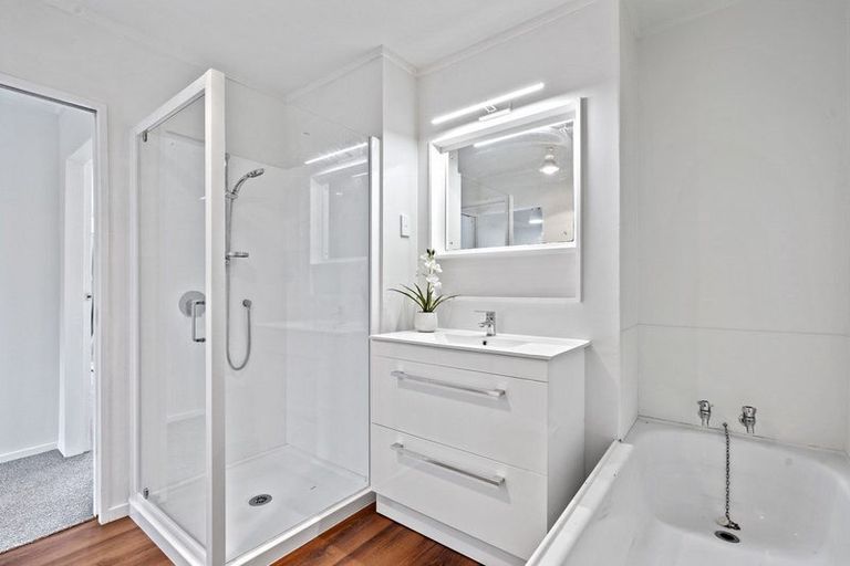 Photo of property in 16 Penryn Drive, Camborne, Porirua, 5026