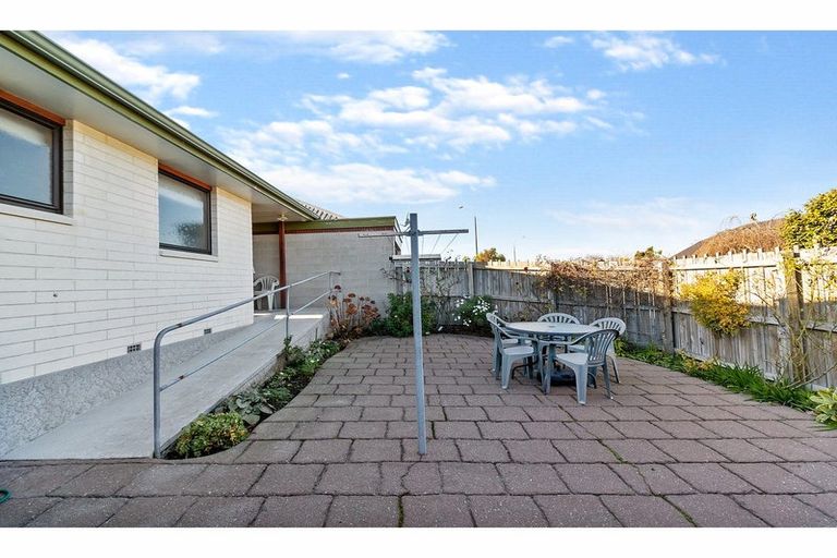 Photo of property in 2/200 Otipua Road, West End, Timaru, 7910