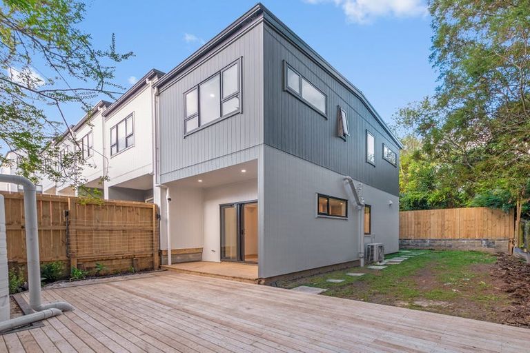 Photo of property in 7/43 Ranui Avenue, Ranui, Auckland, 0612