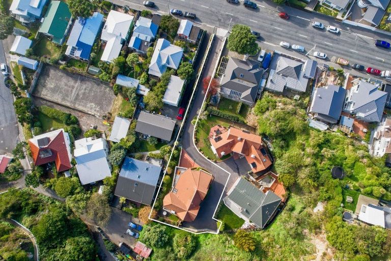 Photo of property in 16a Ferry Street, Seatoun, Wellington, 6022