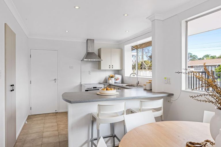 Photo of property in 1/59 Hatton Road, Orewa, 0931