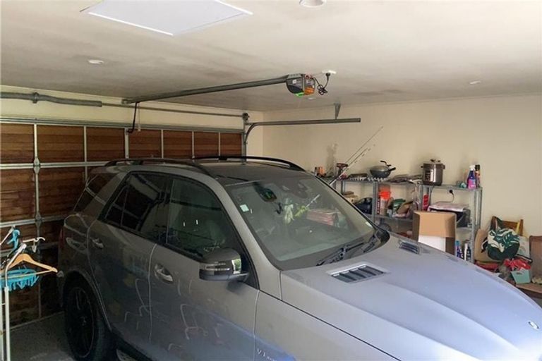 Photo of property in 34 Villanova Place, Albany, Auckland, 0632