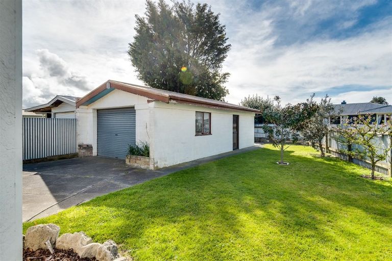 Photo of property in 32 Darwin Crescent, Maraenui, Napier, 4110