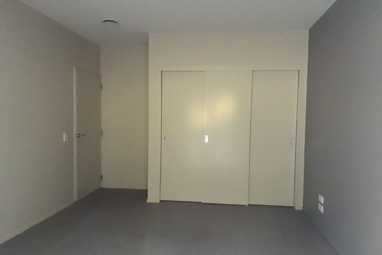 Photo of property in Monterey Apartments, 19/232 Middleton Road, Glenside, Wellington, 6037