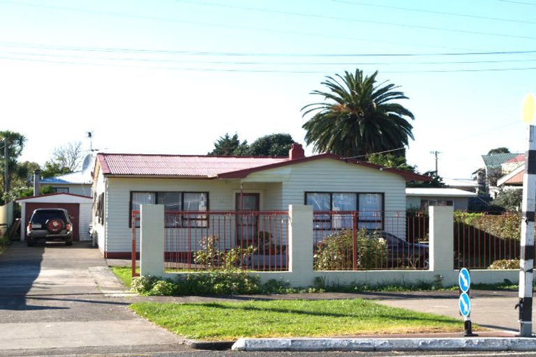 Photo of property in 21 Ferguson Street, Mangere East, Auckland, 2024