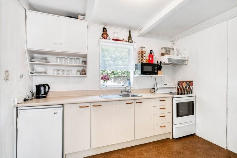 Photo of property in 2/53 Mathesons Road, Phillipstown, Christchurch, 8011