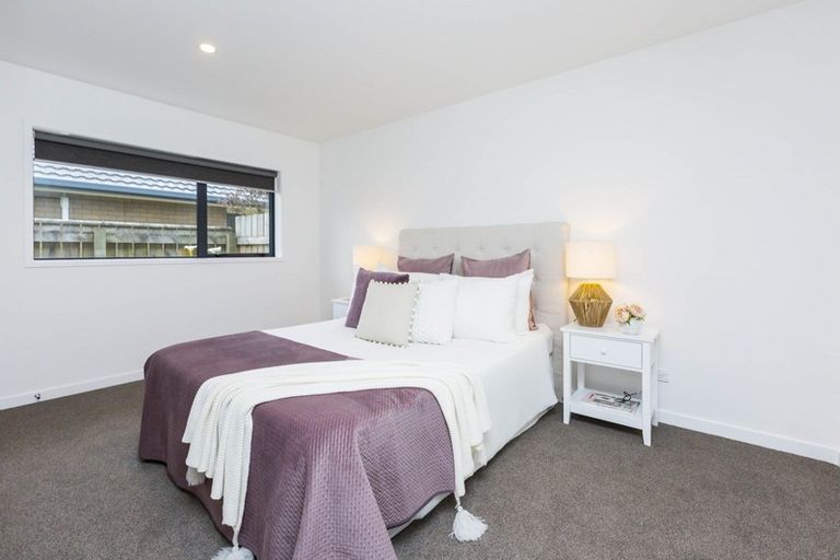 Photo of property in 5 Sunstone Crescent, Brown Owl, Upper Hutt, 5018