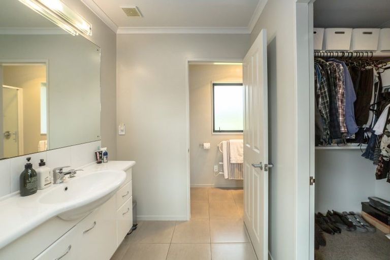 Photo of property in 184 Glenmorven Road, Morison Bush, Greytown, 5794