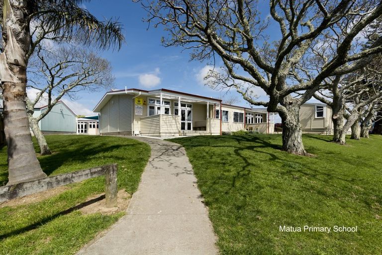Photo of property in 61 Heron Avenue East, Matua, Tauranga, 3110