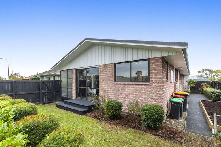 Photo of property in 250a Harewood Road, Bishopdale, Christchurch, 8053