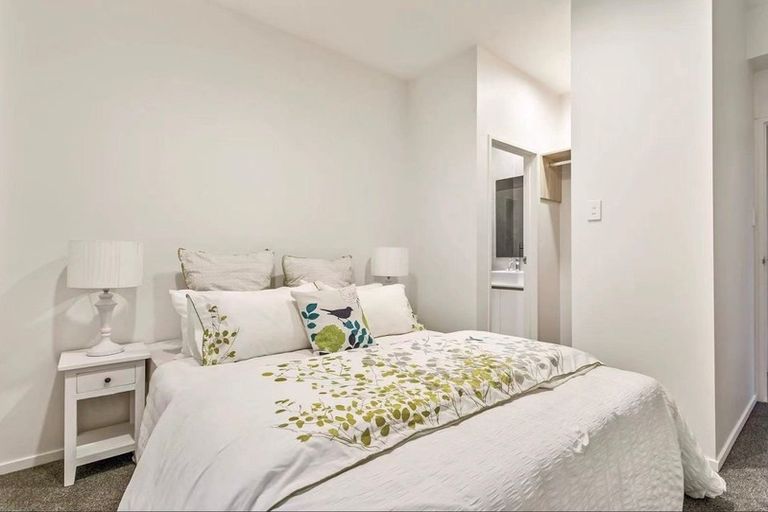 Photo of property in 52 Lockheed Street, Hobsonville, Auckland, 0618