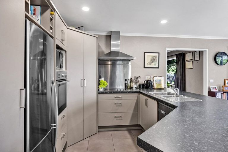 Photo of property in 239a Glover Road, Hawera, 4610