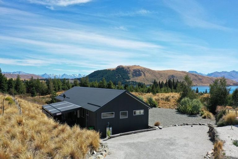 Photo of property in 22 Mistake Drive, Lake Tekapo, 7999