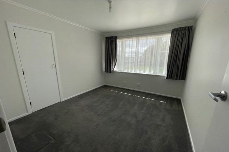 Photo of property in 60 St Leonards Road, Kelston, Auckland, 0602