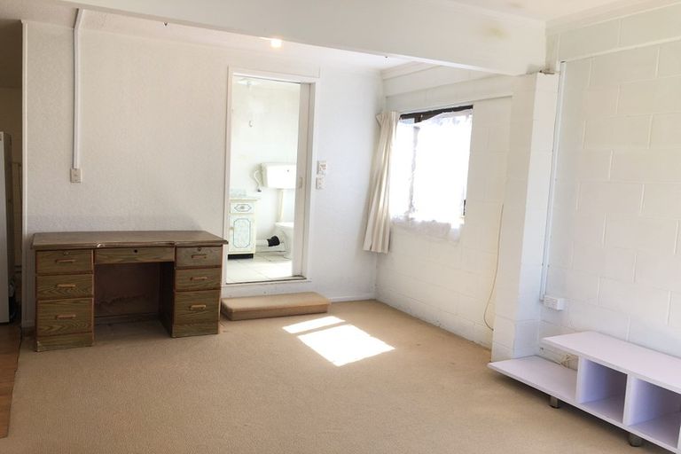 Photo of property in 1/3 Quebec Road, Milford, Auckland, 0620