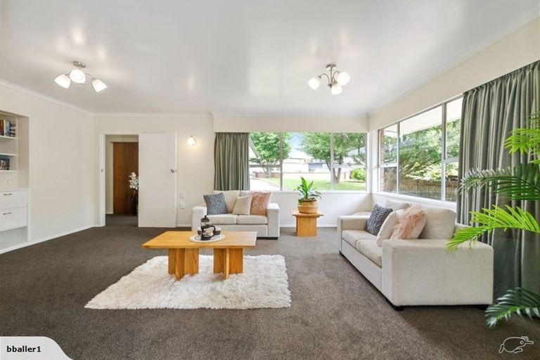 Photo of property in 328 Great South Road, Opaheke, Papakura, 2113