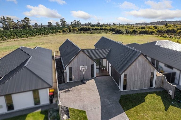 Photo of property in 69 Te Hurunui Drive, Pegasus, 7612