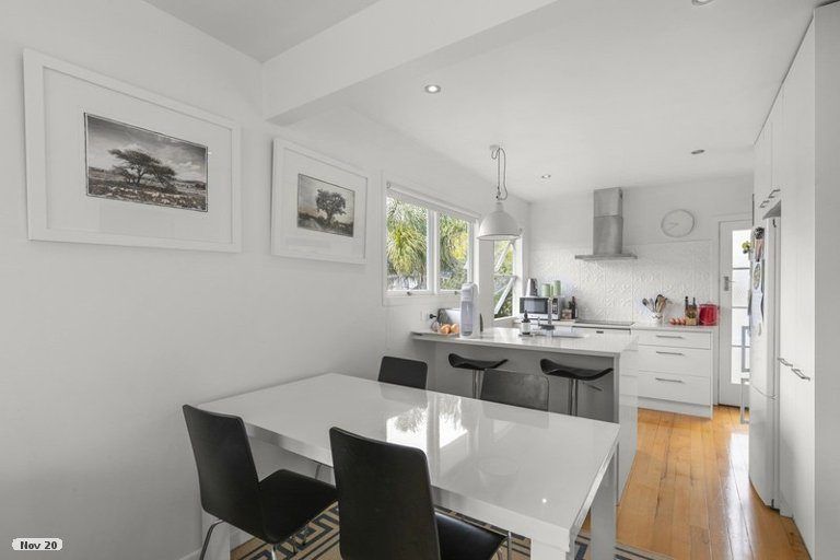 Photo of property in 19 Church Street, Northcote Point, Auckland, 0627