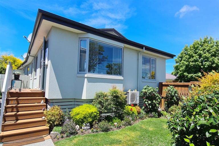 Photo of property in 120a Avondale Road, Avondale, Christchurch, 8061