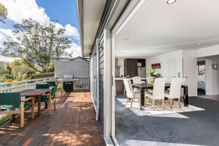 Photo of property in 117a Mokoia Road, Birkenhead, Auckland, 0626