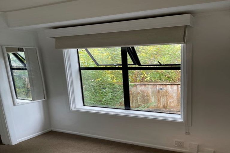 Photo of property in 21 Brandon Road, Glen Eden, Auckland, 0602