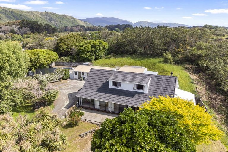 Photo of property in 110 Raumati Road, Raumati Beach, Paraparaumu, 5032