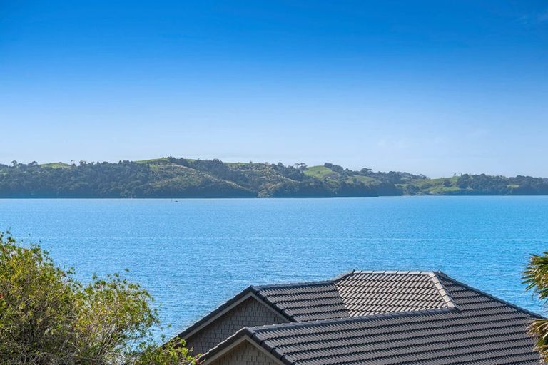 Photo of property in 19 Kahurangi Place, Snells Beach, 0920