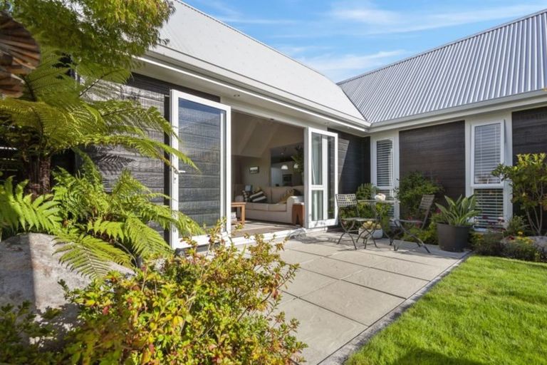 Photo of property in 62 Montgomery Crescent, Kinloch, Taupo, 3377