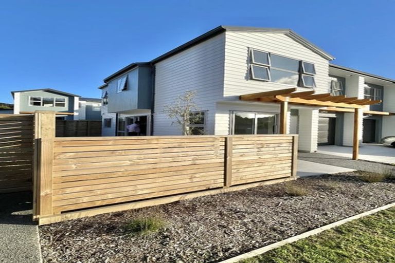 Photo of property in 4b Horoeka Street, Stokes Valley, Lower Hutt, 5019