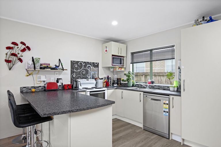 Photo of property in 149d Princes Street West, Pukekohe, 2120