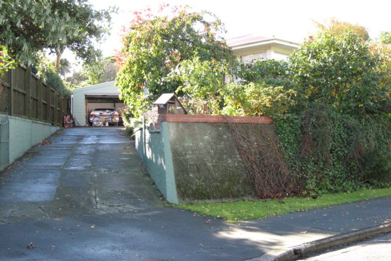 Photo of property in 49 Fifield Terrace, Waltham, Christchurch, 8023