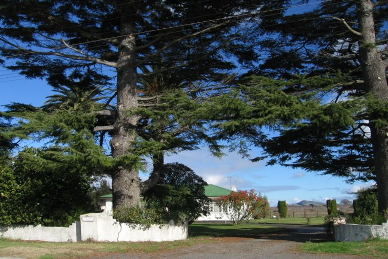 Photo of property in 411 Murdoch Road East, Akina, Hastings, 4122