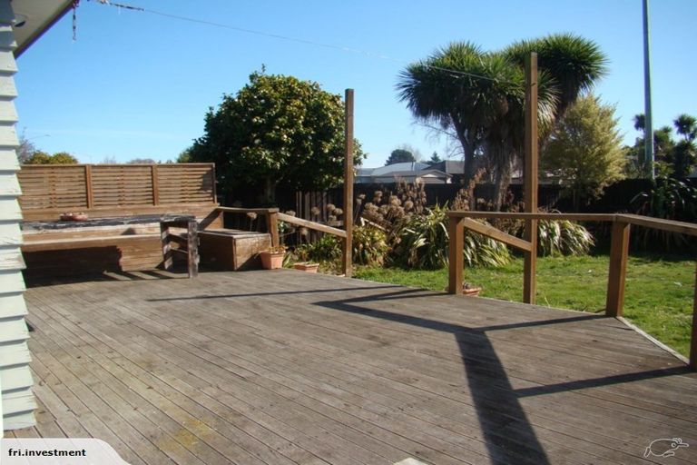 Photo of property in 214 Wainoni Road, Avondale, Christchurch, 8061