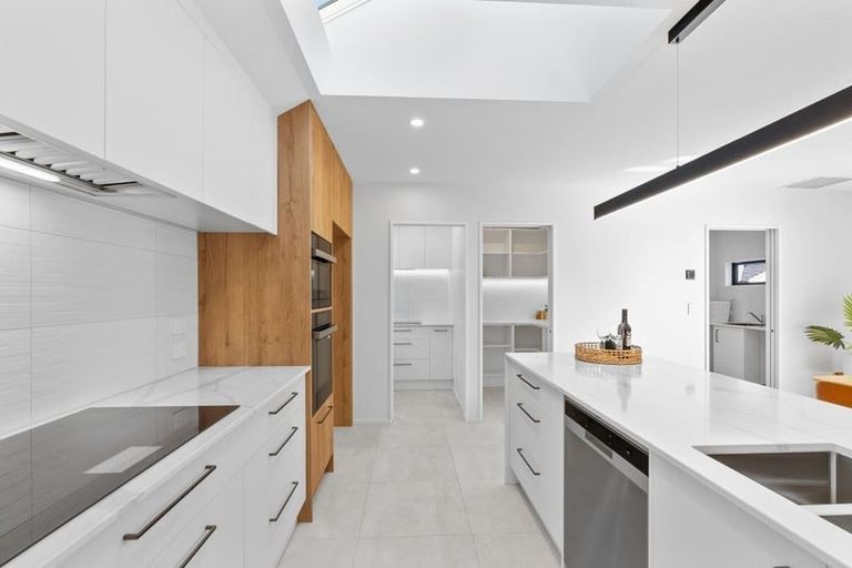 Photo of property in 5 Olearia Lane, Halswell, Christchurch, 8025