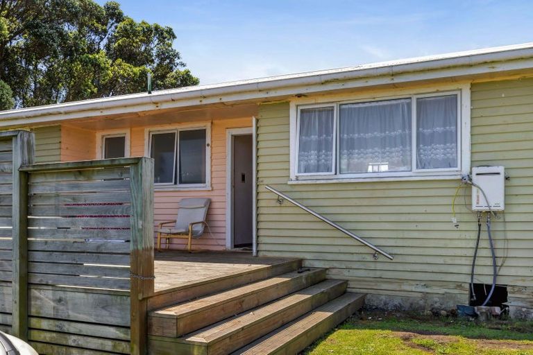 Photo of property in 35 Dorset Street, Opunake, 4616