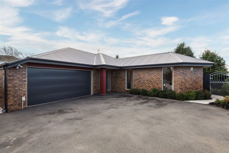 Photo of property in 371a Ilam Road, Bryndwr, Christchurch, 8053