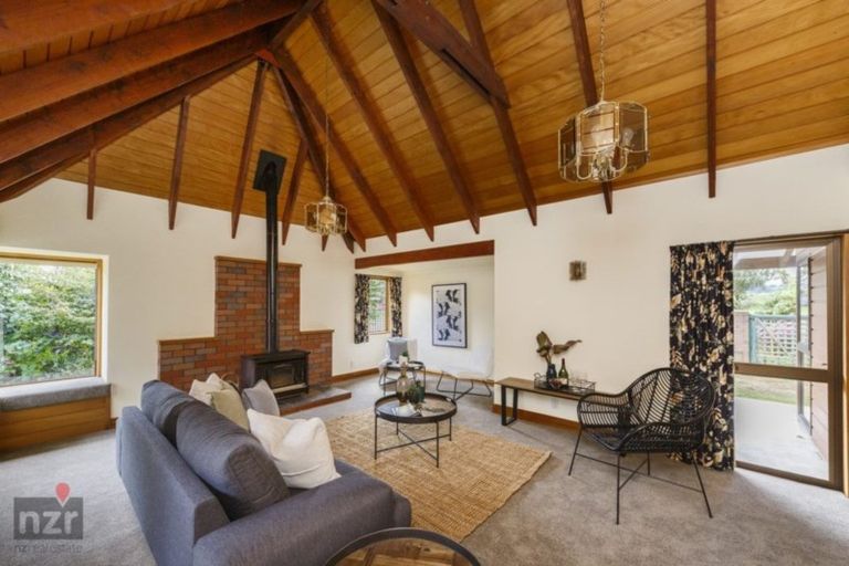 Photo of property in 3 Hind Place, Hokowhitu, Palmerston North, 4410