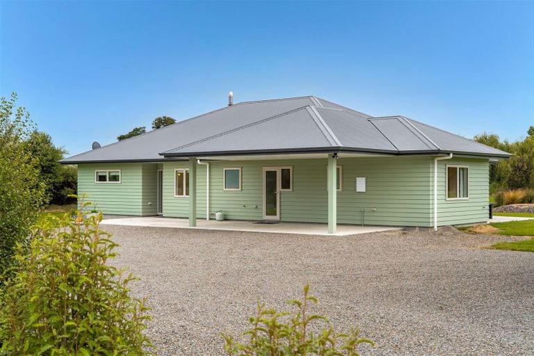 Photo of property in 672e Te Whiti Road, Te Whiti, Masterton, 5884