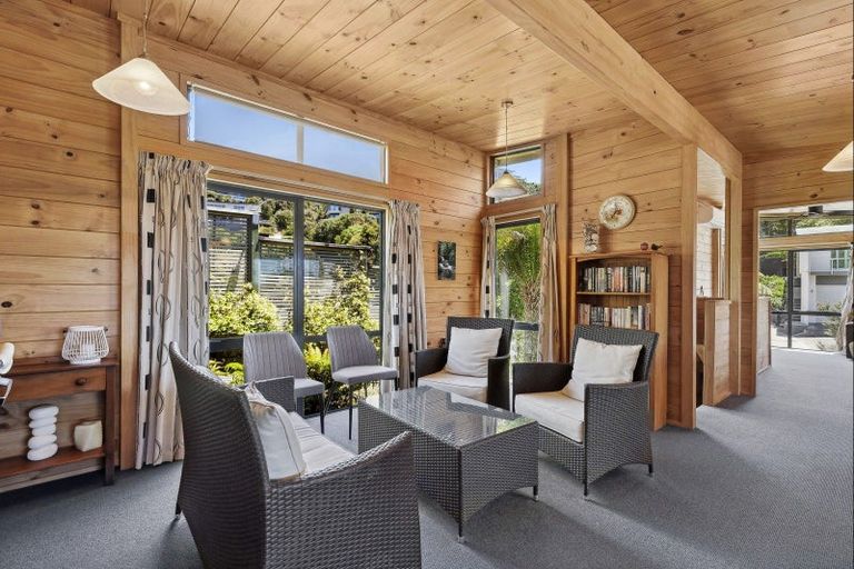 Photo of property in 21 Kotare Place, Kaiteriteri, Motueka, 7197