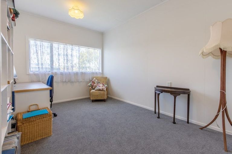 Photo of property in 6 Albert Street, Waipukurau, 4200