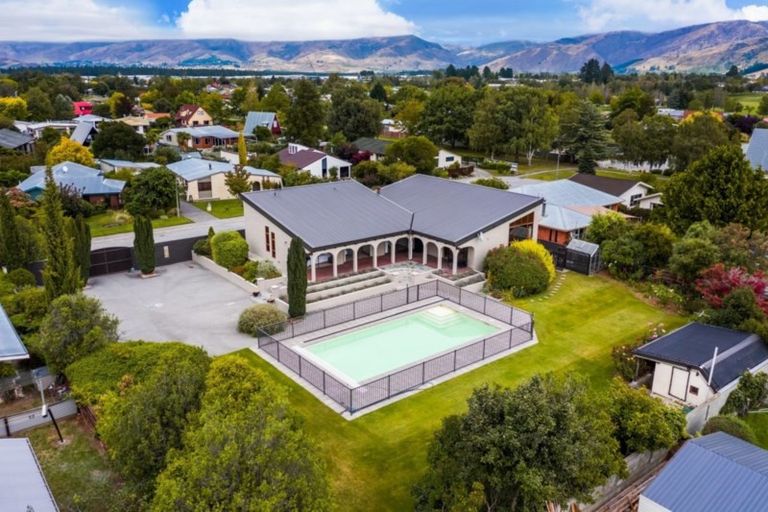 Photo of property in 6 Leitrum Street, Cromwell, 9310